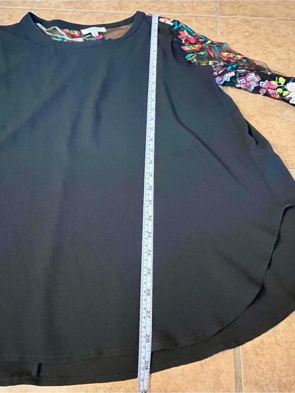 Umgee Embroidered Floral Black Mesh Kimono & Top Set M/L, XL - Picture 15 of 16